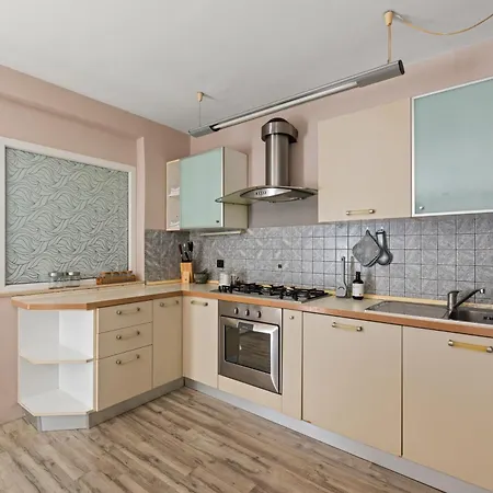 Noelle Apartment