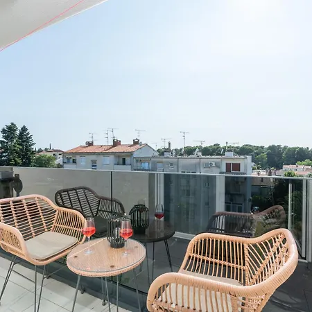 Noelle Apartment Porec